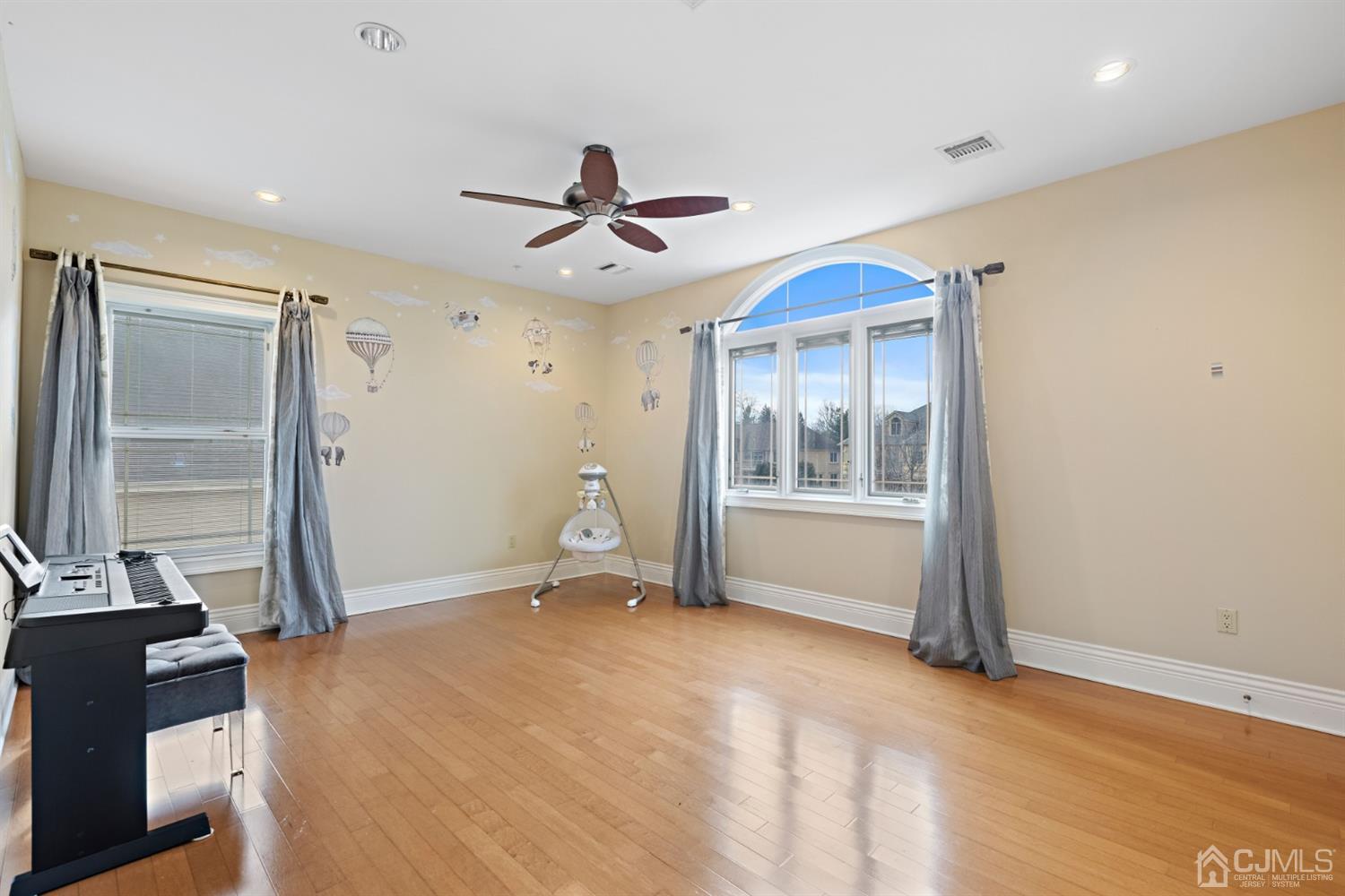 8 Madden Court Edison, NJ 08820 - Photo 52 of 75