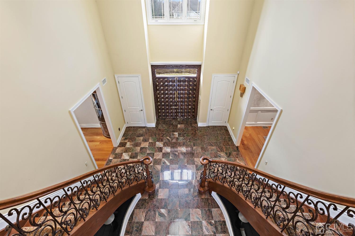 8 Madden Court Edison, NJ 08820 - Photo 56 of 75