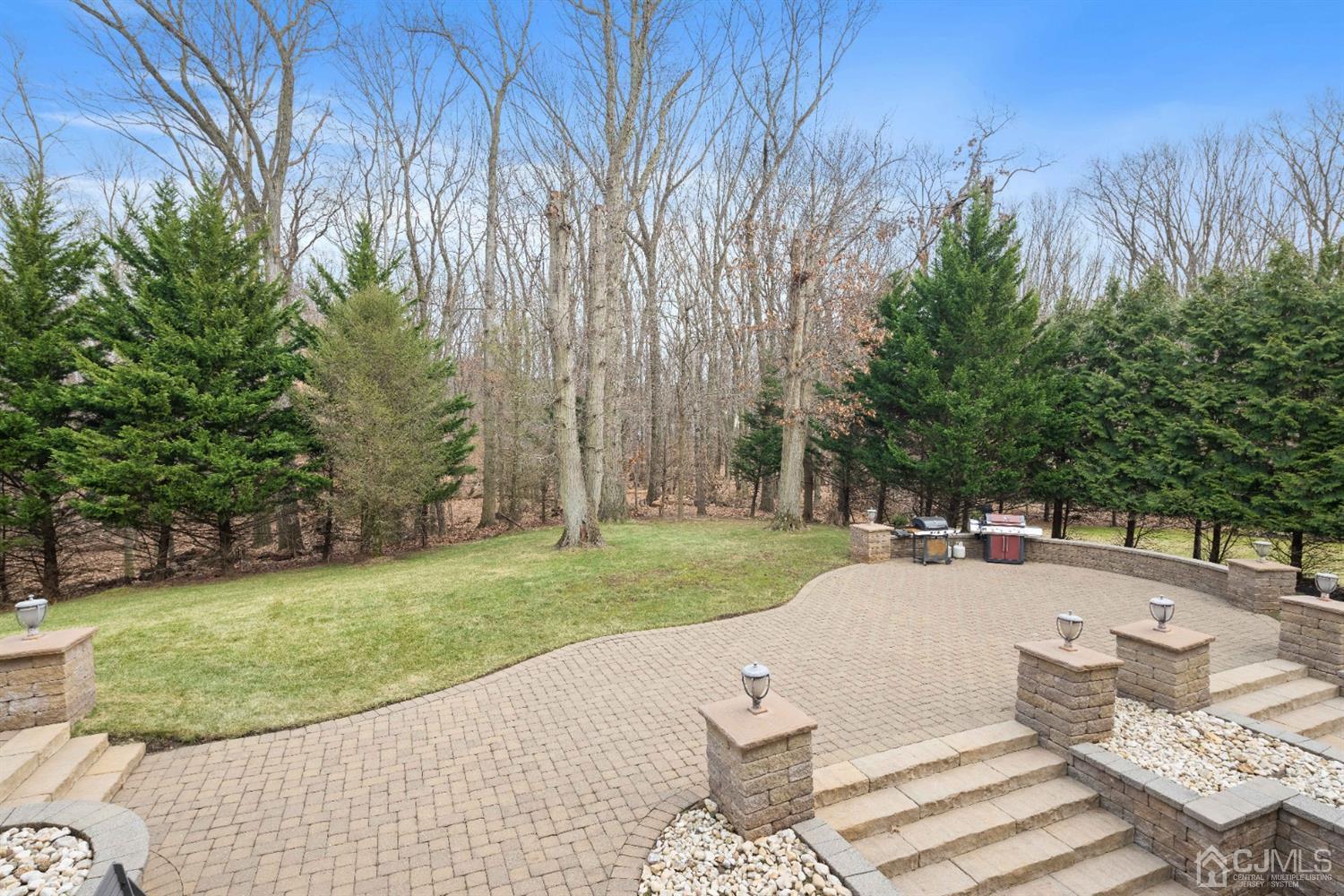 8 Madden Court Edison, NJ 08820 - Photo 75 of 75 a view of a backyard of the house