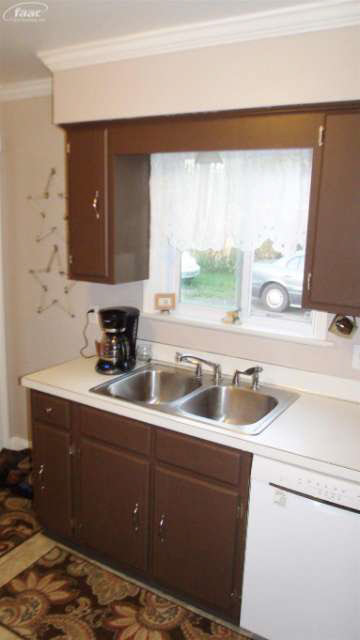 9186 Reid Road Swartz Creek, MI 48473 - Photo 21 of 40 20420624-20.JPG