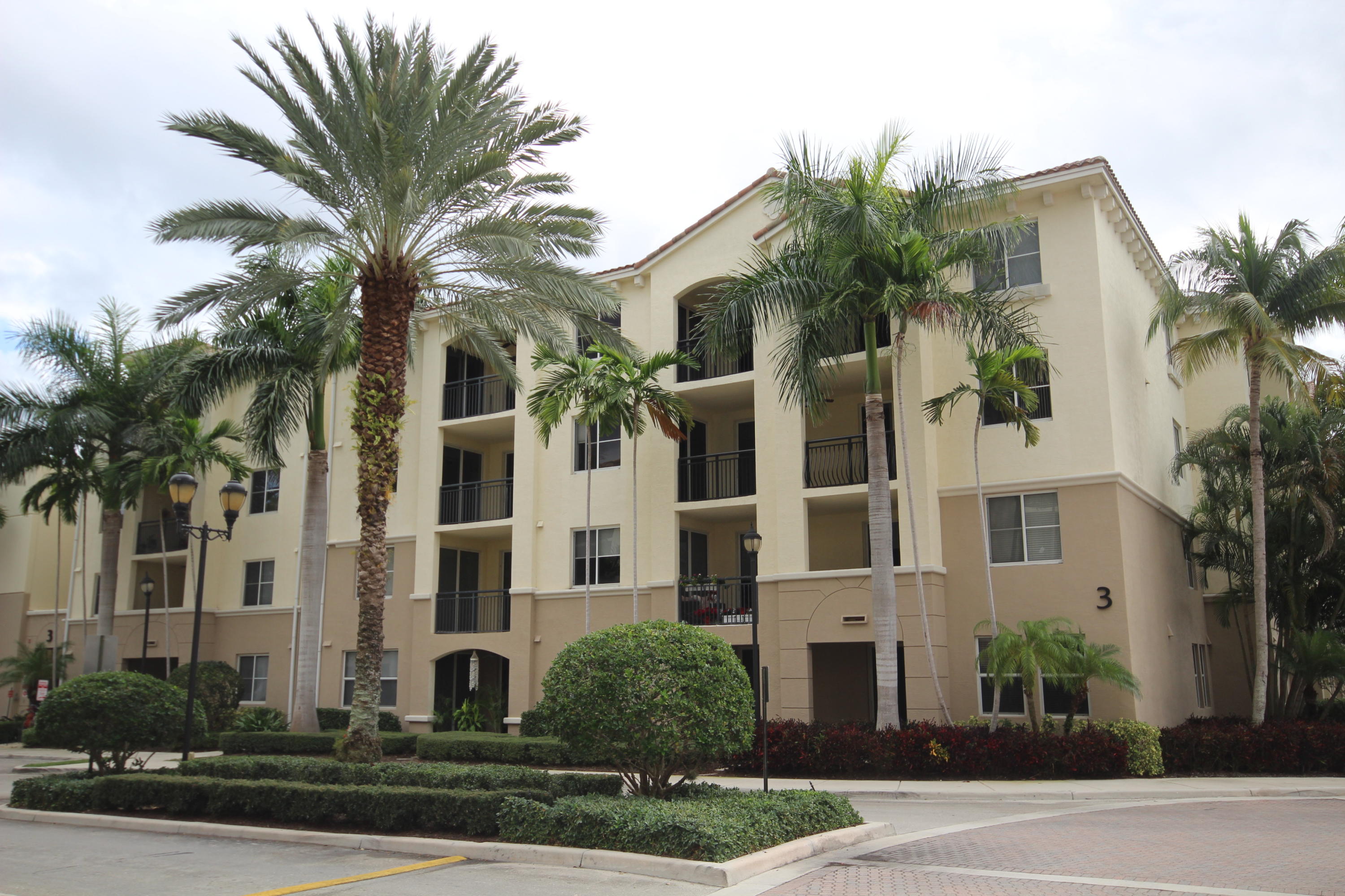 3301 Renaissance Way, Unit 301 Boynton Beach, FL 33426 - Photo 22 of 38 Building 3