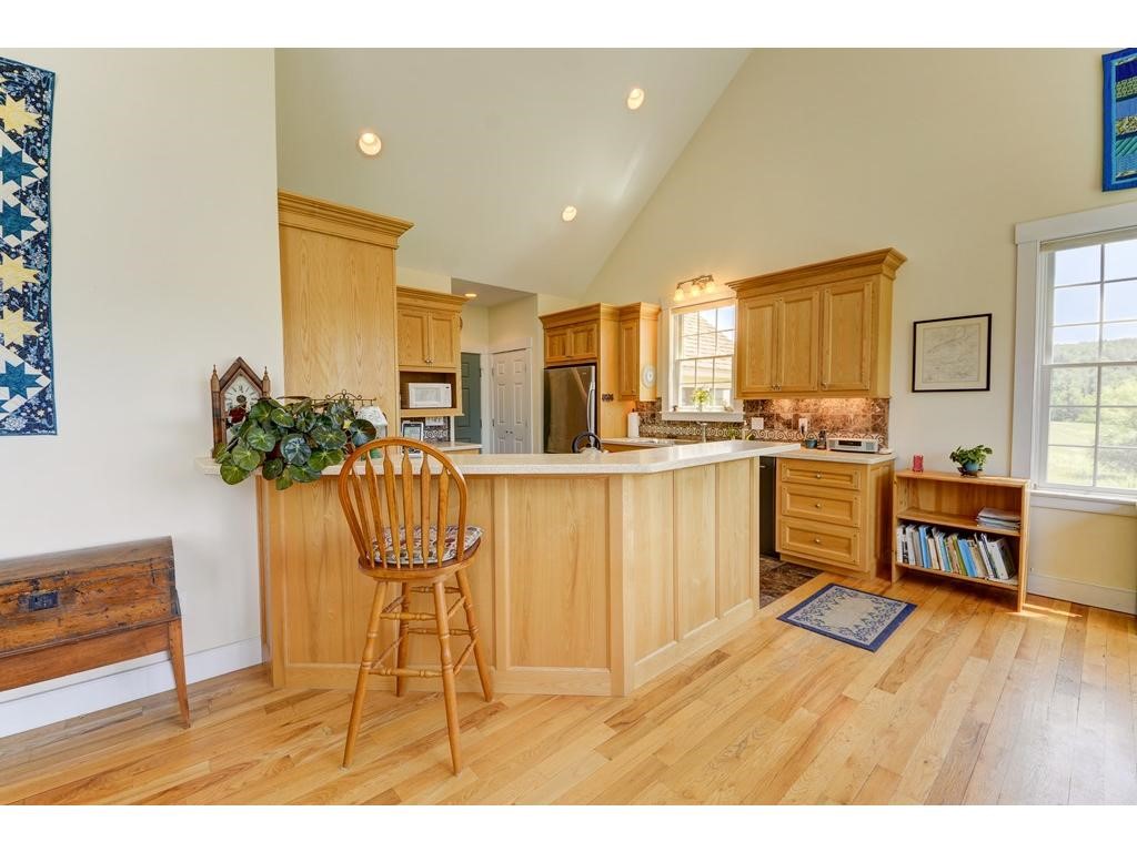 853 Hilltop Road Littleton, NH 03561 - Photo 8 of 36