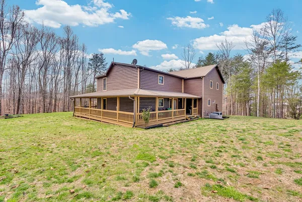 $649,900 | 465 Hickory Lane, Sparta, TN 38583