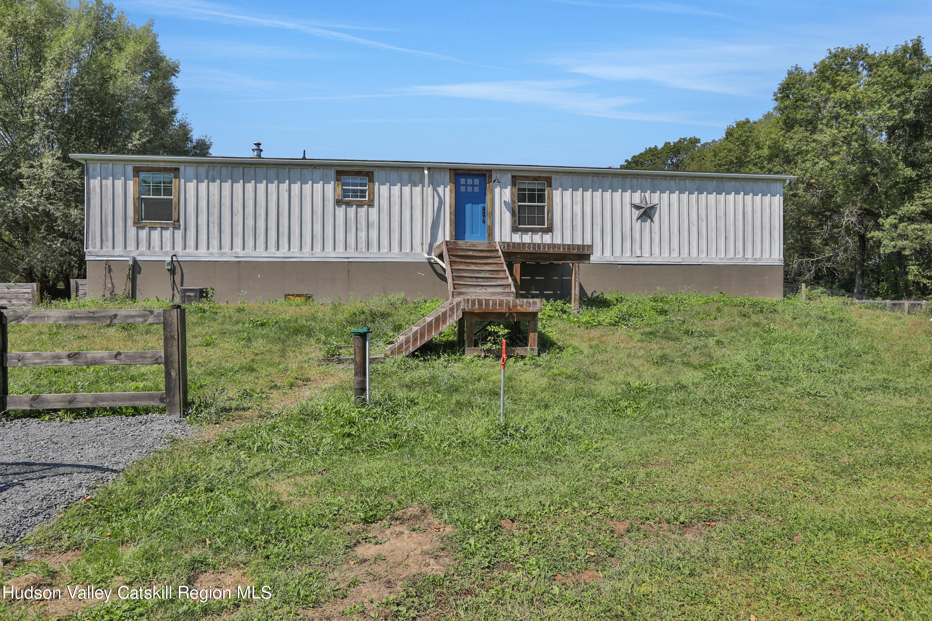 1 Dug Road New Paltz, NY 12561 - Photo 21 of 26 a backyard of a house with table and chairs