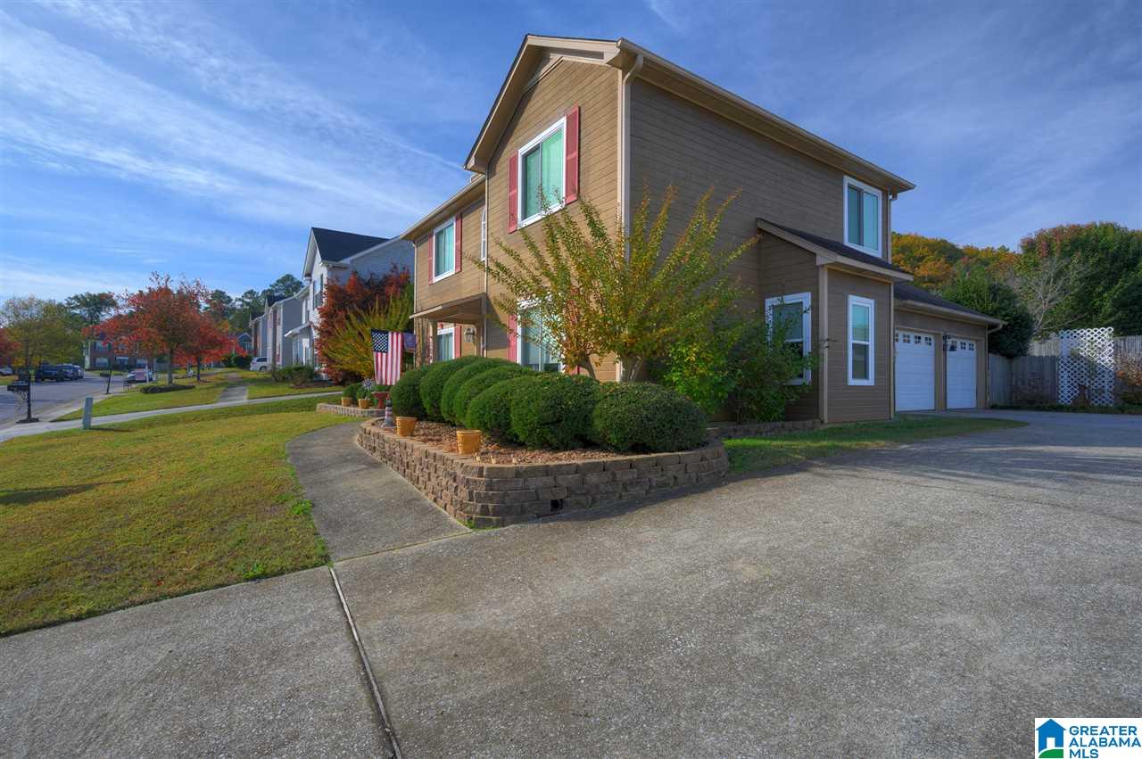 104 Brook Circle Pelham, AL 35124 - Photo 2 of 26
