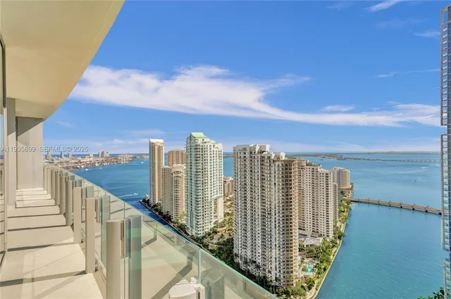 $2,550,000 | 300 Biscayne Blvd Way, Unit 3605W, Miami, FL 33131