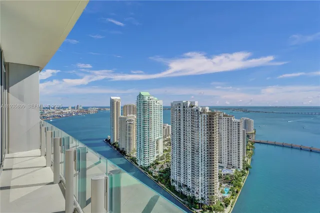 $2,550,000 | 300 Biscayne Blvd Way, Unit 3605W, Miami, FL 33131
