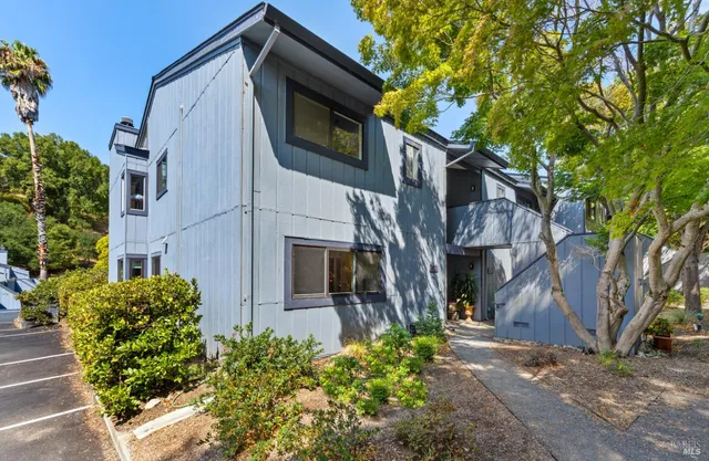 $730,000 | 105 Mitchell Drive, Fairfax, CA 94930