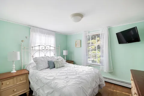 $3,395,000 | 38 East Beach Drive, Southampton, NY 11968