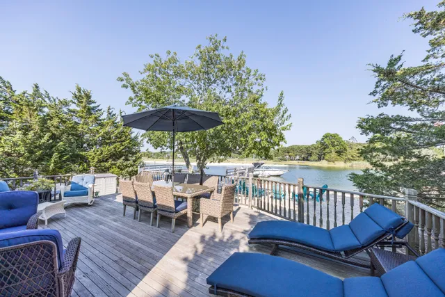 $3,395,000 | 38 East Beach Drive, Southampton, NY 11968