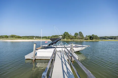 $3,395,000 | 38 East Beach Drive, Southampton, NY 11968