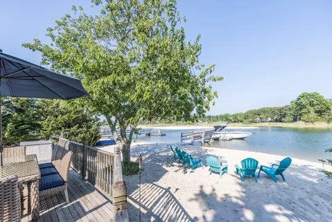 $3,395,000 | 38 East Beach Drive, Southampton, NY 11968