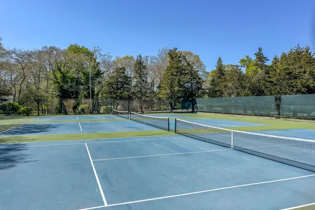 $3,395,000 | 38 East Beach Drive, Southampton, NY 11968