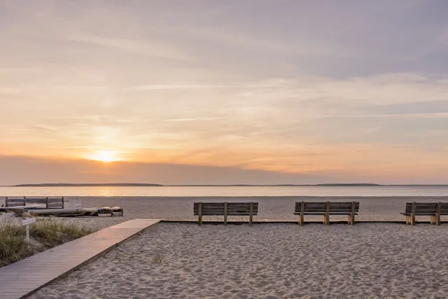 $3,395,000 | 38 East Beach Drive, Southampton, NY 11968