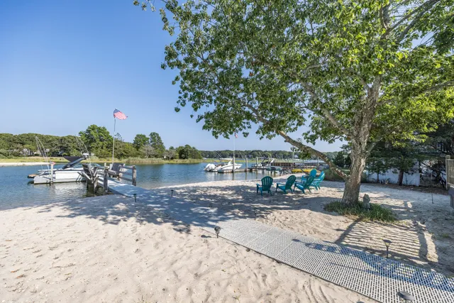 $3,395,000 | 38 East Beach Drive, Southampton, NY 11968