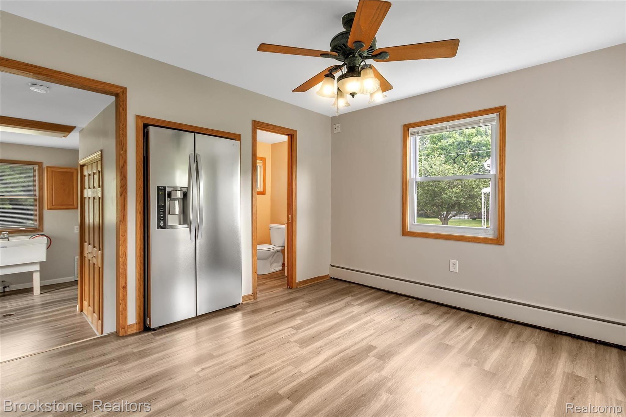 21038 Gill Road Farmington, MI 48335 - Photo 9 of 25 Convenient laundry access from kitchen.