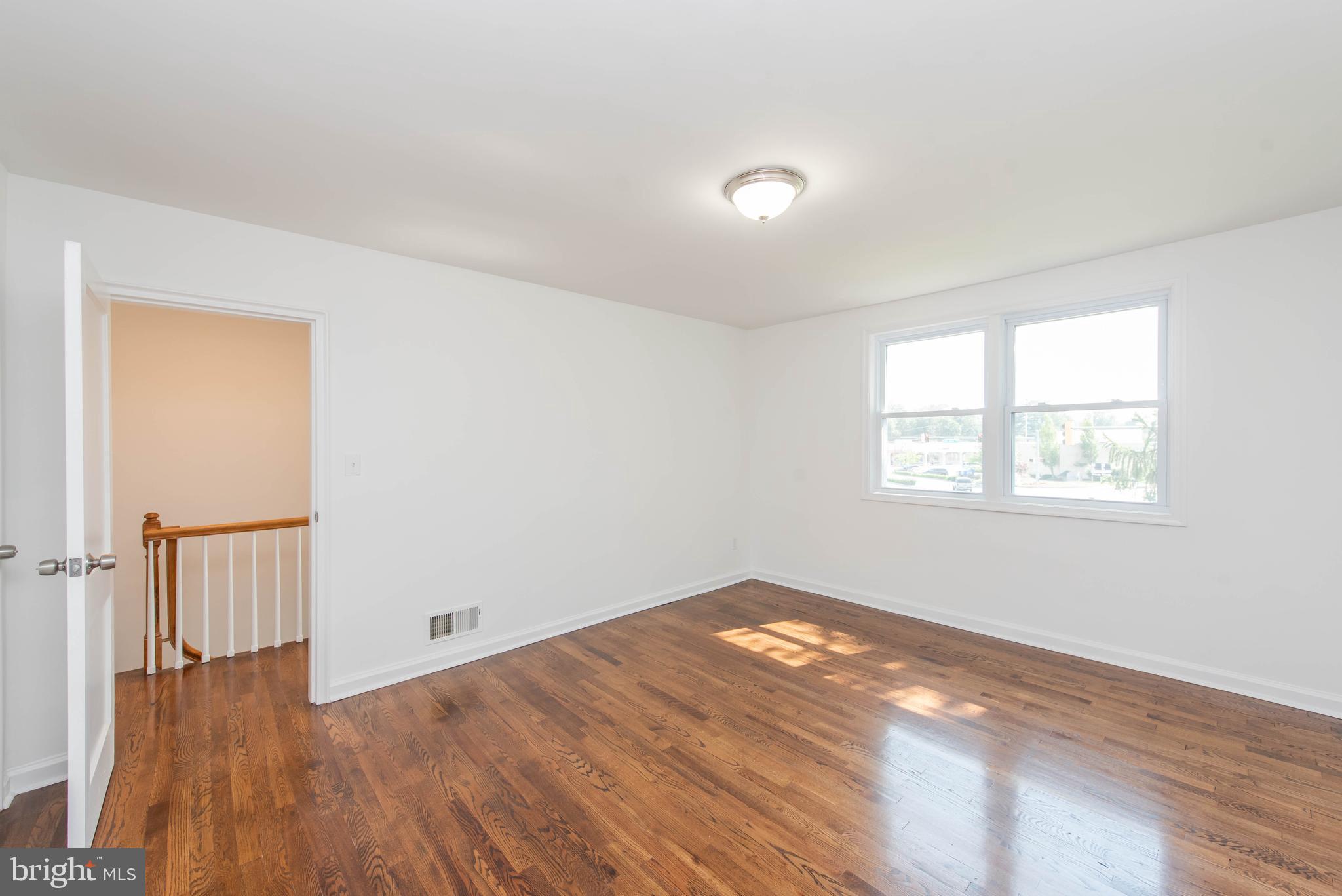 903 Coleridge Road Baltimore, MD 21229 - Photo 13 of 27 Bedroom 1