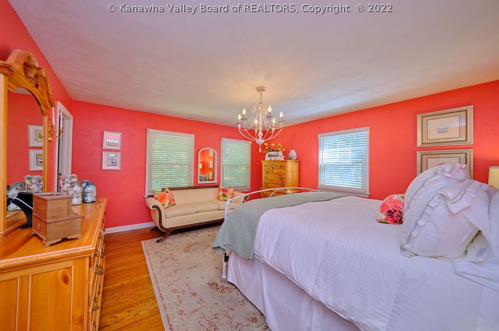 1401 Mt Vernon Road Charleston, WV 25314 - Photo 20 of 34 Master Bedroom