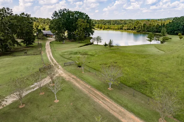 a view of a lake with houses