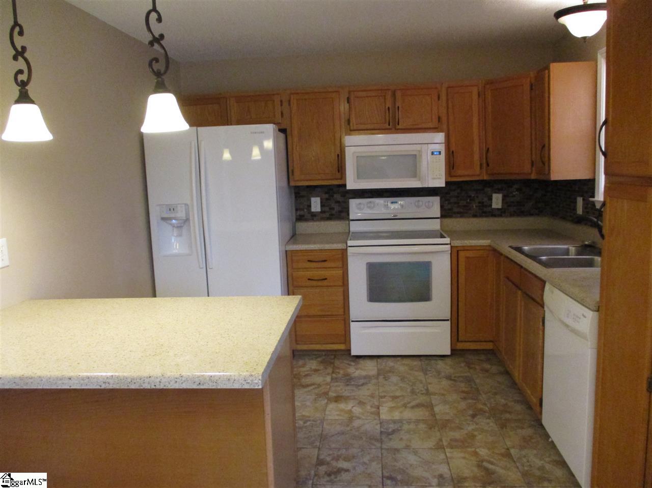 306 Ariel Court Fountain Inn, SC 29644 - Photo 6 of 22