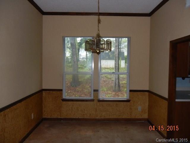 1513 Pine Mountain Road Charlotte, NC 28214 - Photo 3 of 10