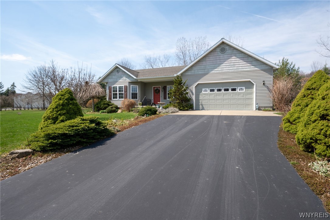 70 Colony Run Alexander, NY 14011 - Photo 2 of 46