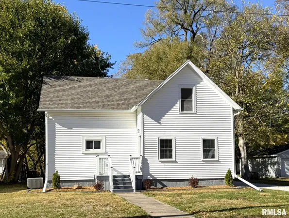 $112,000 | 1528 North Seminary Street, Galesburg, IL 61401