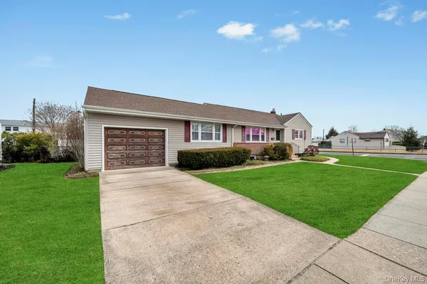 $699,999 | 1200 Stewart Avenue, Bethpage, NY 11714