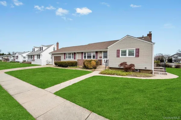 $699,999 | 1200 Stewart Avenue, Bethpage, NY 11714