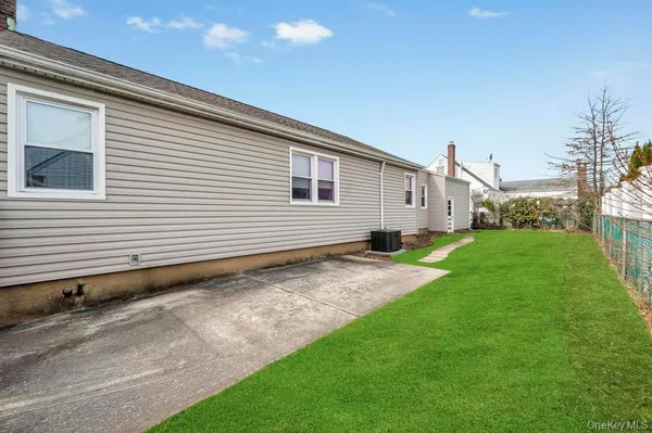 $699,999 | 1200 Stewart Avenue, Bethpage, NY 11714