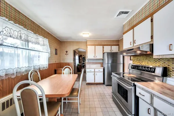 $699,999 | 1200 Stewart Avenue, Bethpage, NY 11714