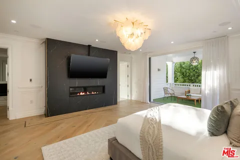 a view of a living room and dining room