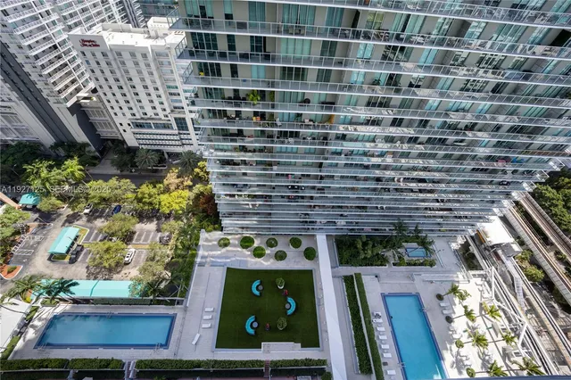 $3,400 | 1111 Southwest 1st Avenue, Unit 2716N, Miami, FL 33130