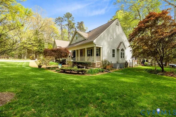 $685,000 | 1858 Rock Point Drive, Powhatan, VA 23139