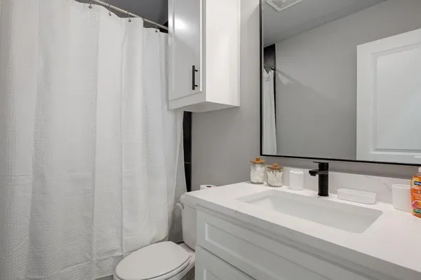 $2,850 | 3020 Henry Street, Unit B, Greenville, TX 75401