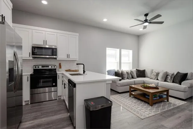 $2,850 | 3020 Henry Street, Unit B, Greenville, TX 75401