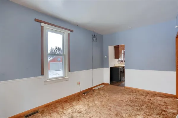 a view of a window in a room