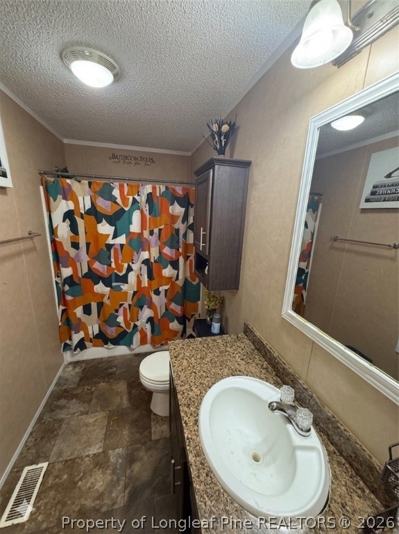 29 Character Court Bunnlevel, NC 28323 - Photo 9 of 14 Secondary Bathroom - Picture has been virtually edited for lighting