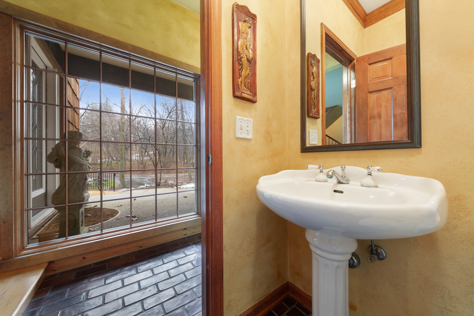 112 Marryat Road Trout Valley, IL 60013 - Photo 14 of 36
