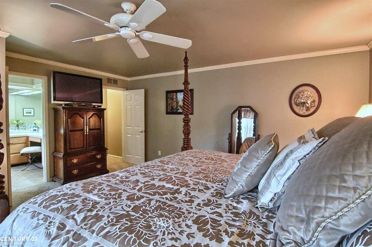 172 Grosvenor Drive Rochester Hills, MI 48307 - Photo 28 of 36