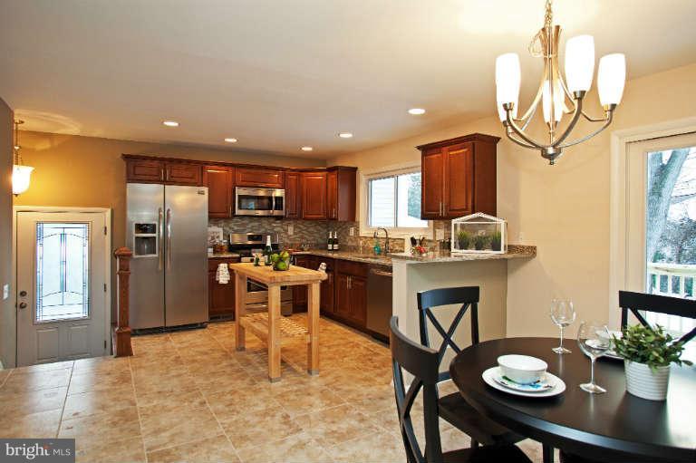 3806 Lumo Road Randallstown, MD 21133 - Photo 5 of 30 Kitchen