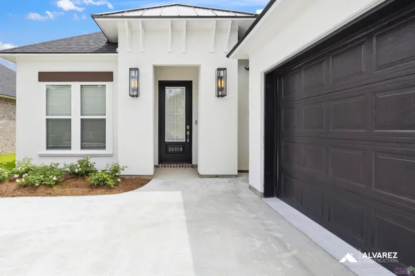 $370,990 | 26518 Vanissa Drive, Denham Springs, LA 70726