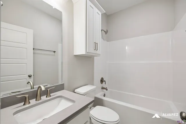 $370,990 | 26518 Vanissa Drive, Denham Springs, LA 70726