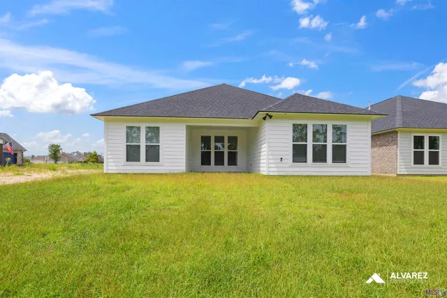$370,990 | 26518 Vanissa Drive, Denham Springs, LA 70726
