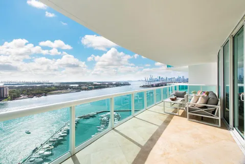 $4,200,000 | 1000 South Pointe Drive, Unit 1903, Miami Beach, FL 33139