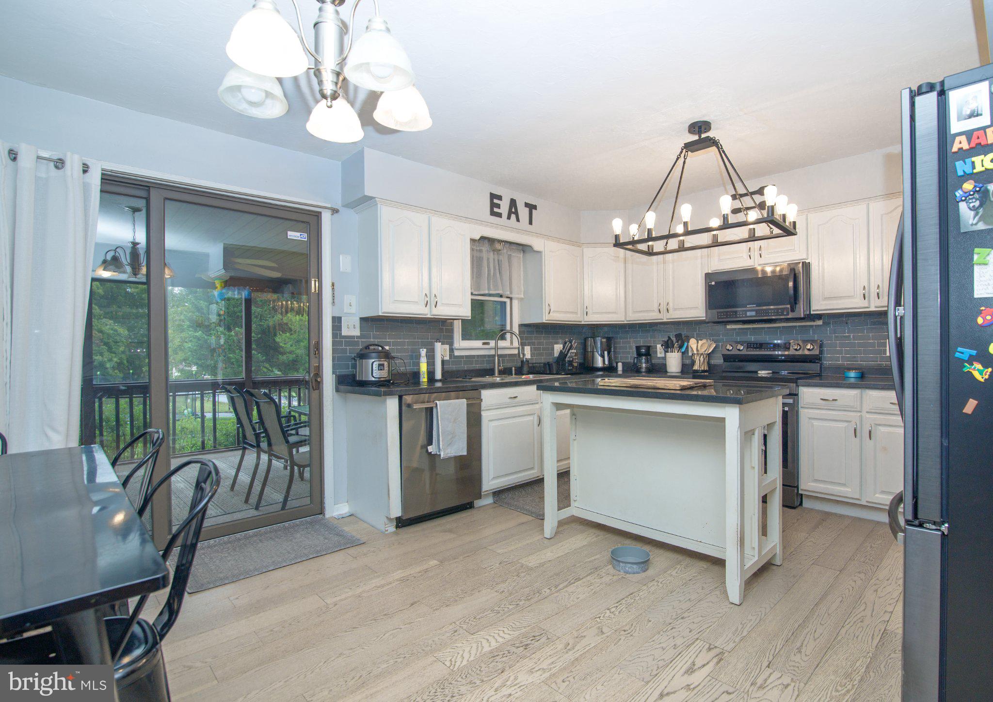 5 Indian Road North East, MD 21901 - Photo 9 of 21 granite counter tops