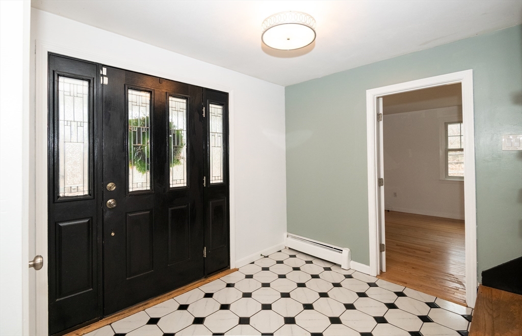 145 Nelson Street Georgetown, MA 01833 - Photo 10 of 41