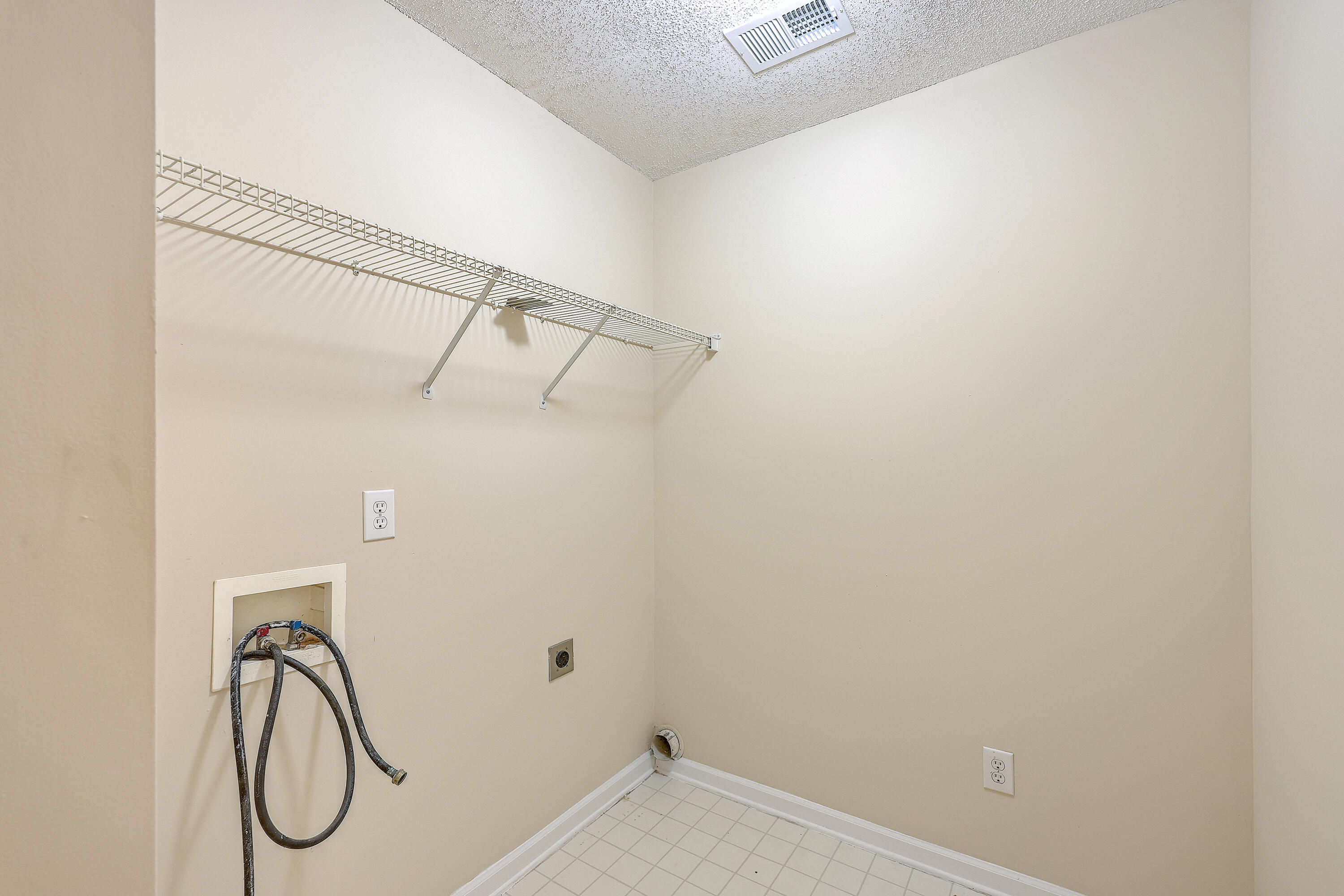 133 2 Pond Loop Ladson, SC 29456 - Photo 21 of 24 ZYN_8888_89_90_91_92_93_94