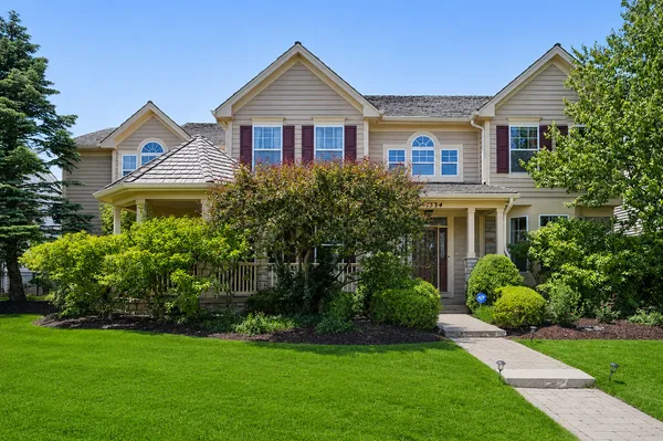 $1,799,000 | 1534 Constitution Drive, Glenview, IL 60026