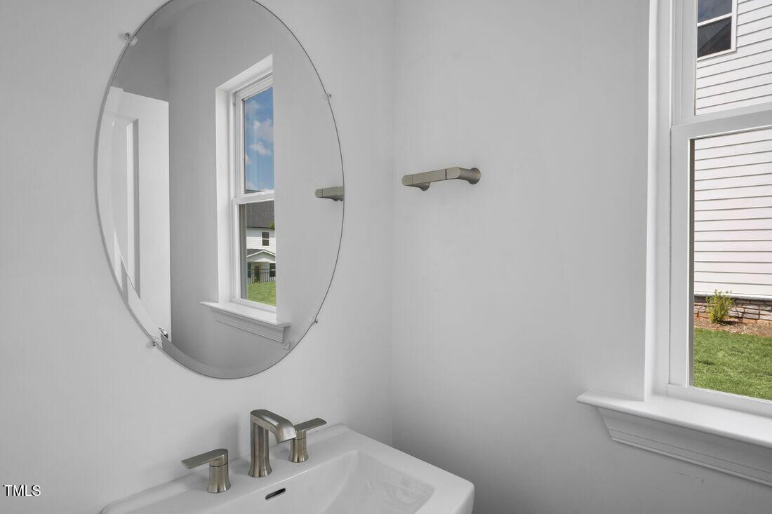 925 Kinglet House Road Knightdale, NC 27545 - Photo 8 of 36 silverstone-bedford-lot-372-bathroom-01